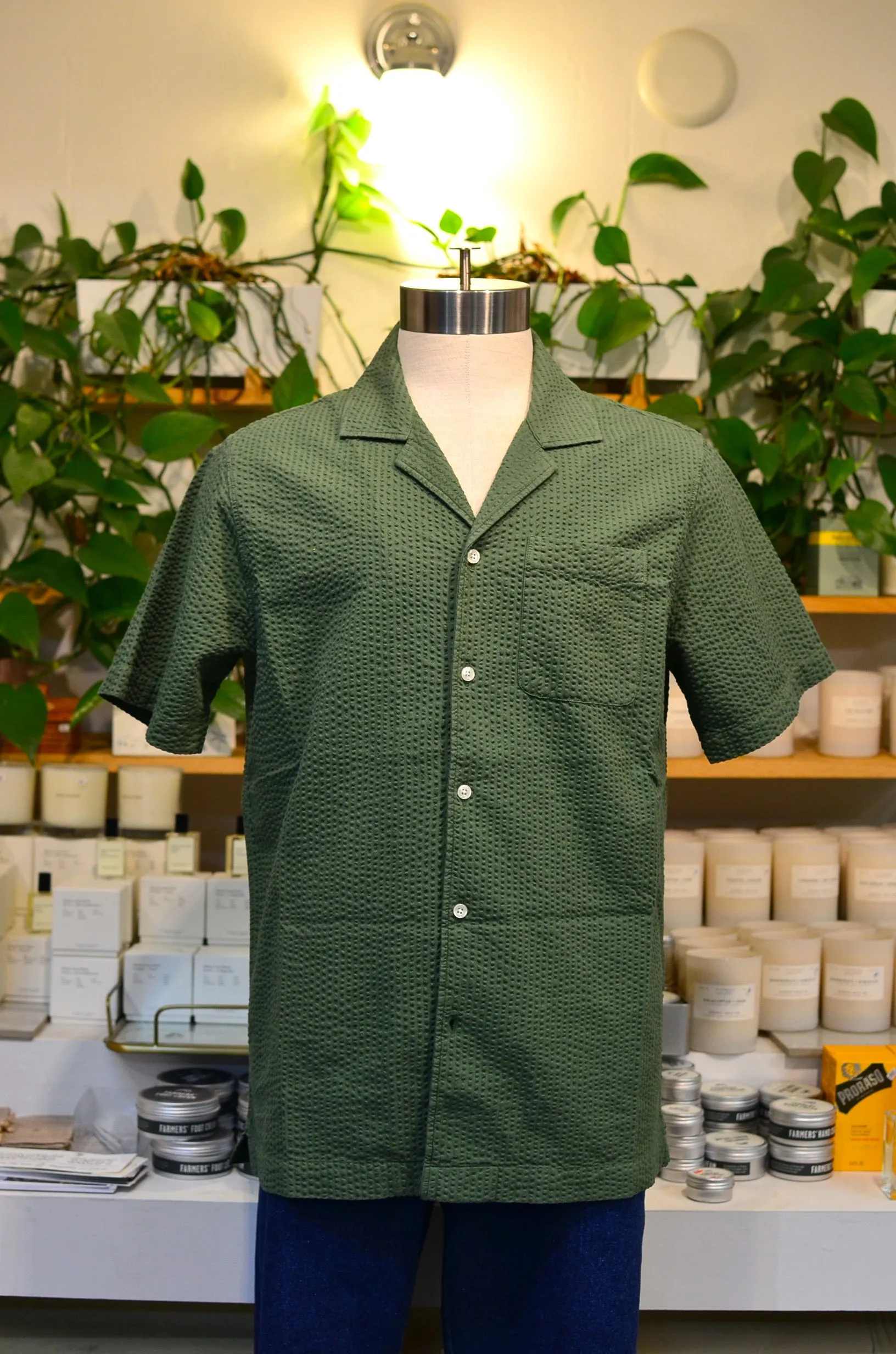 EDMMOND STUDIOS - SEERSUCKER SHORT SLEEVE SHIRT (KHAKI)