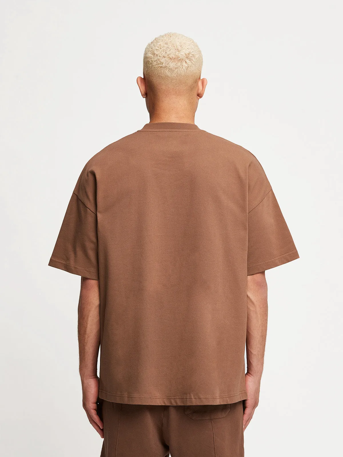 ESSENTIAL T-SHIRT - BROWN