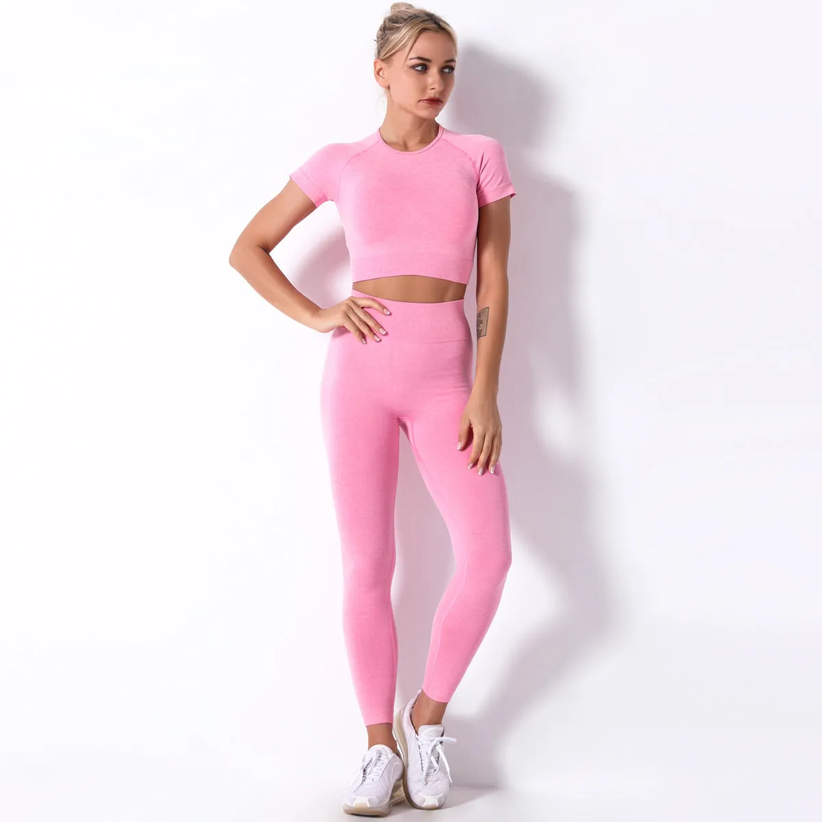 European and American Seamless Knitted Workout Short Sleeve Trousers Yoga Suit