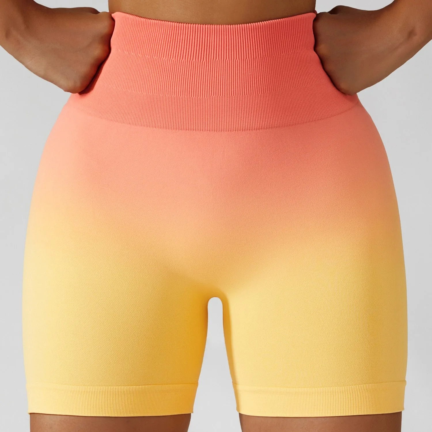 Gradient Seamless Yoga Shorts Gym Running Workout Tight Sports Shorts High Waist Elastic Butt Lifting Fitness Pants Shorts