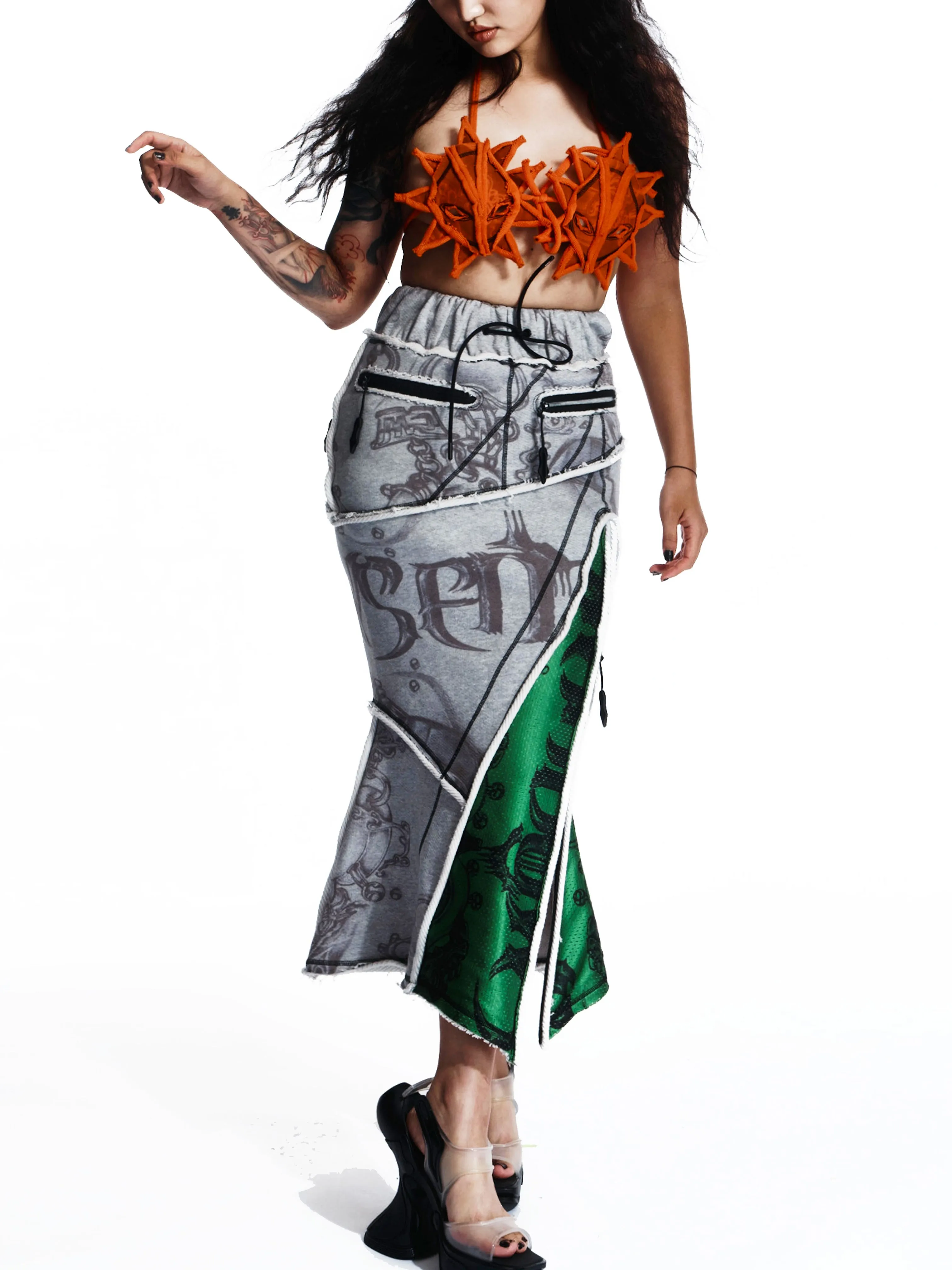 GRAPHIC PANELED LONG SKIRT