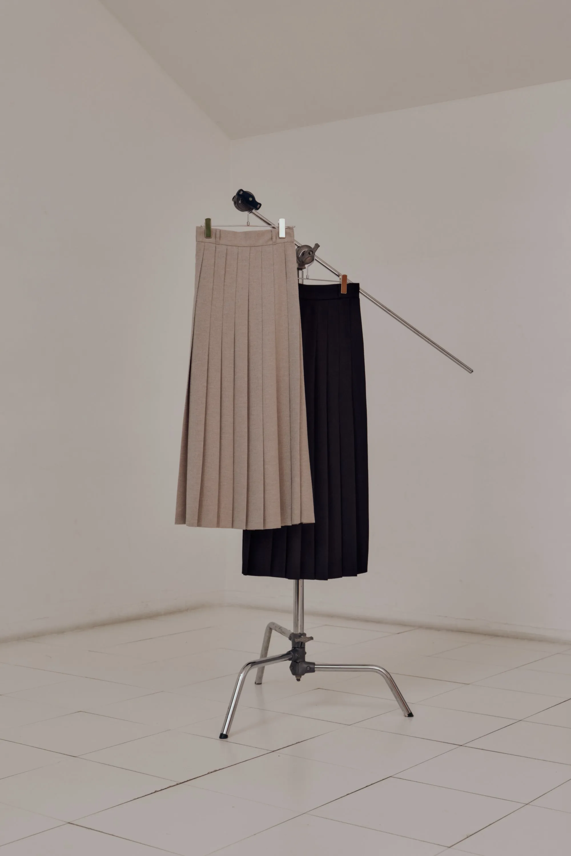 long pleats skirt