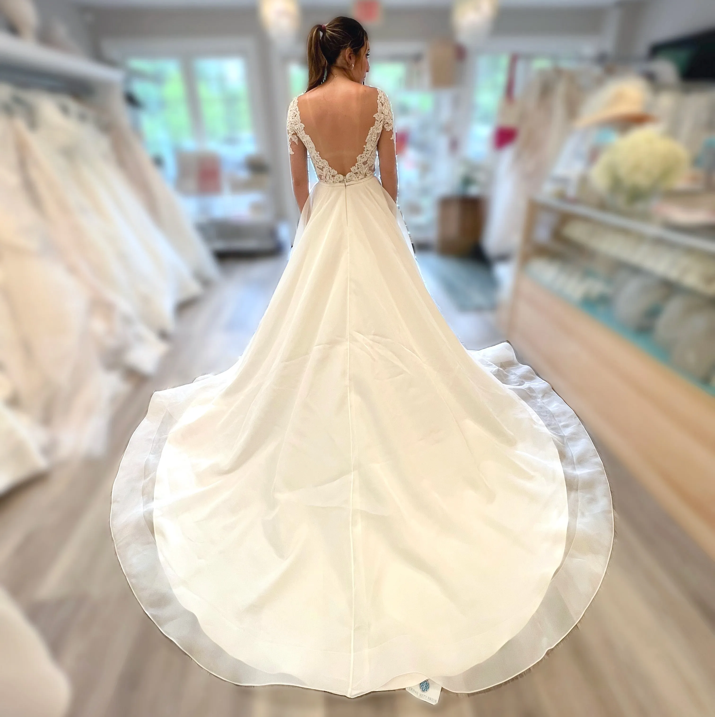 Paloma Blanca 4744 Wedding Dress Sample