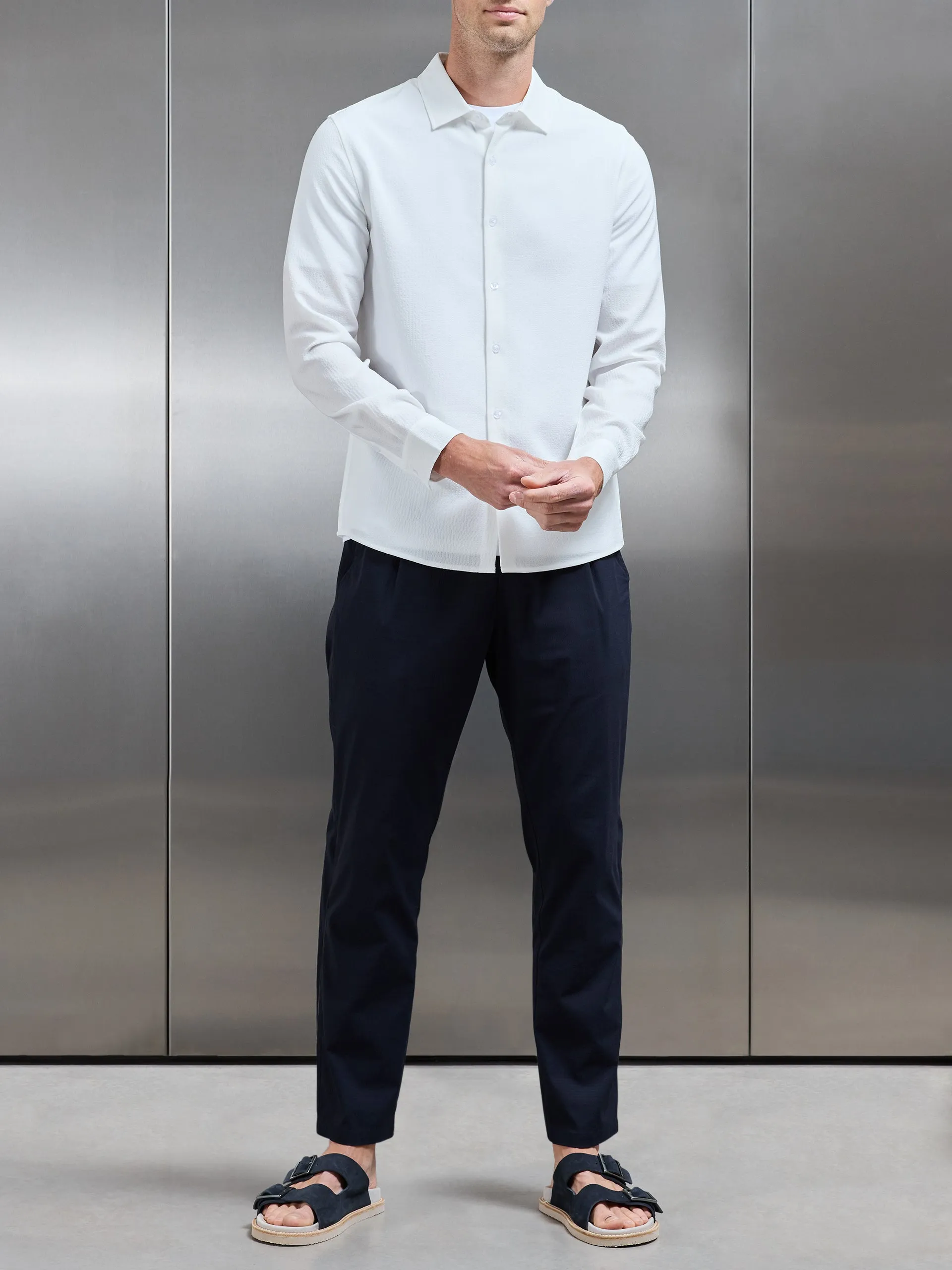 Seersucker Long Sleeve Cutaway Collar Shirt in White