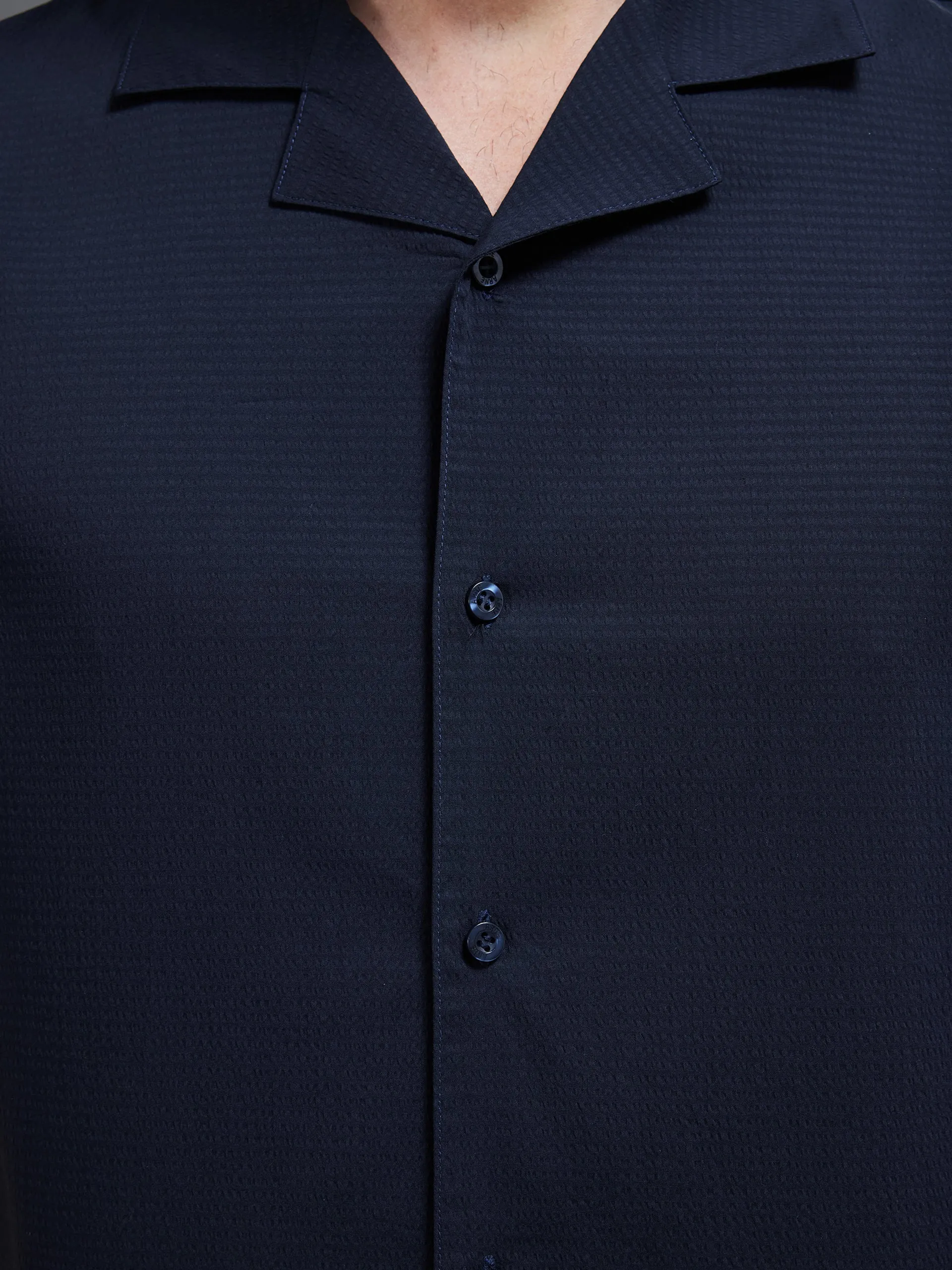 Seersucker Revere Collar Shirt in Navy