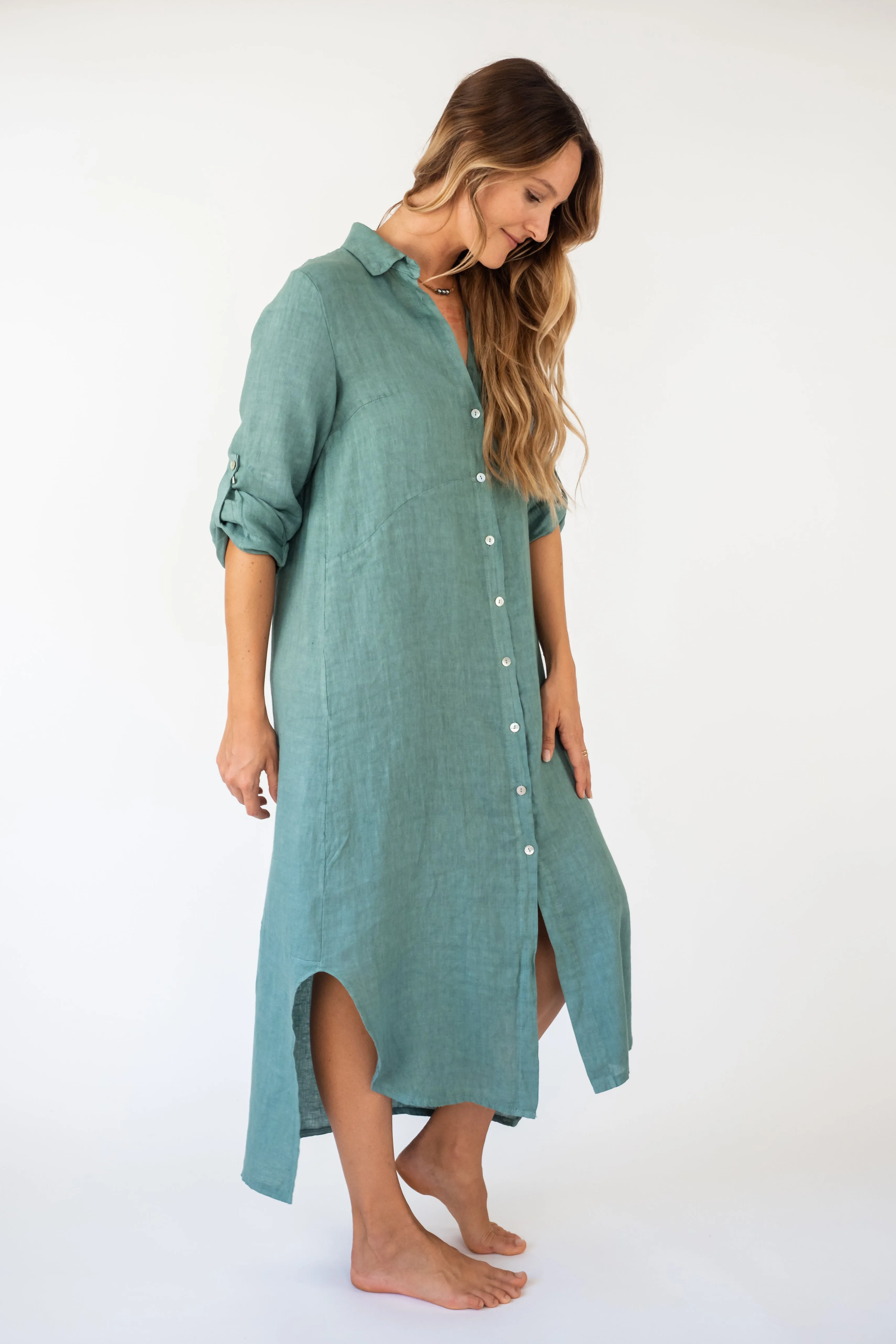 The EWA Linen Button down Kaftan Dress