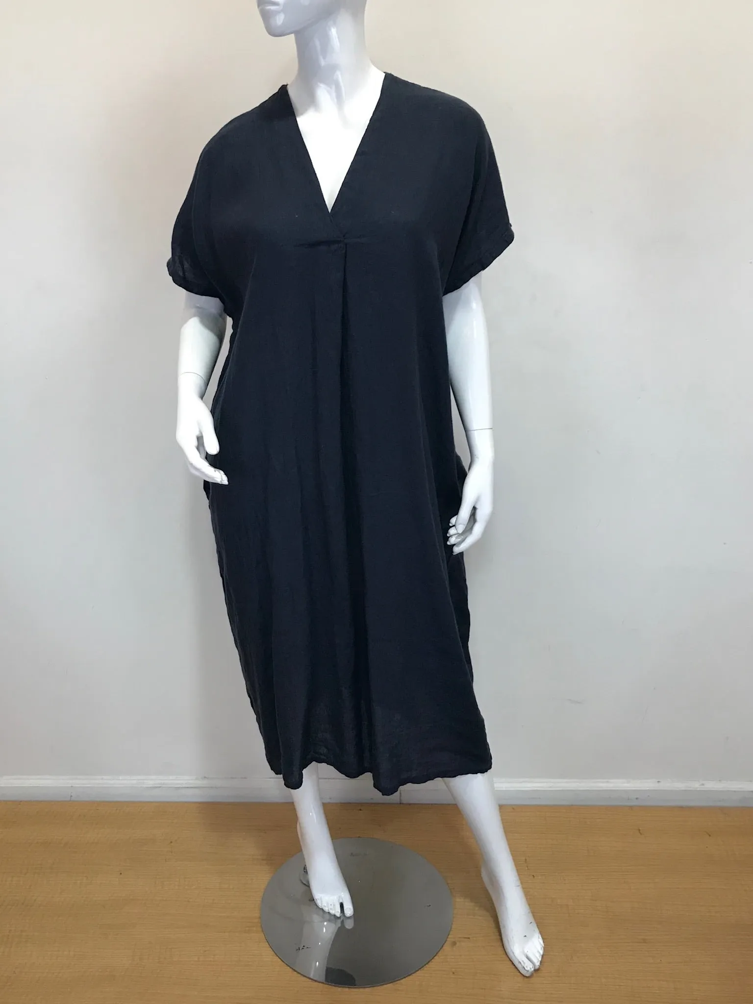 the POHAKU  Linen Caftan Dress