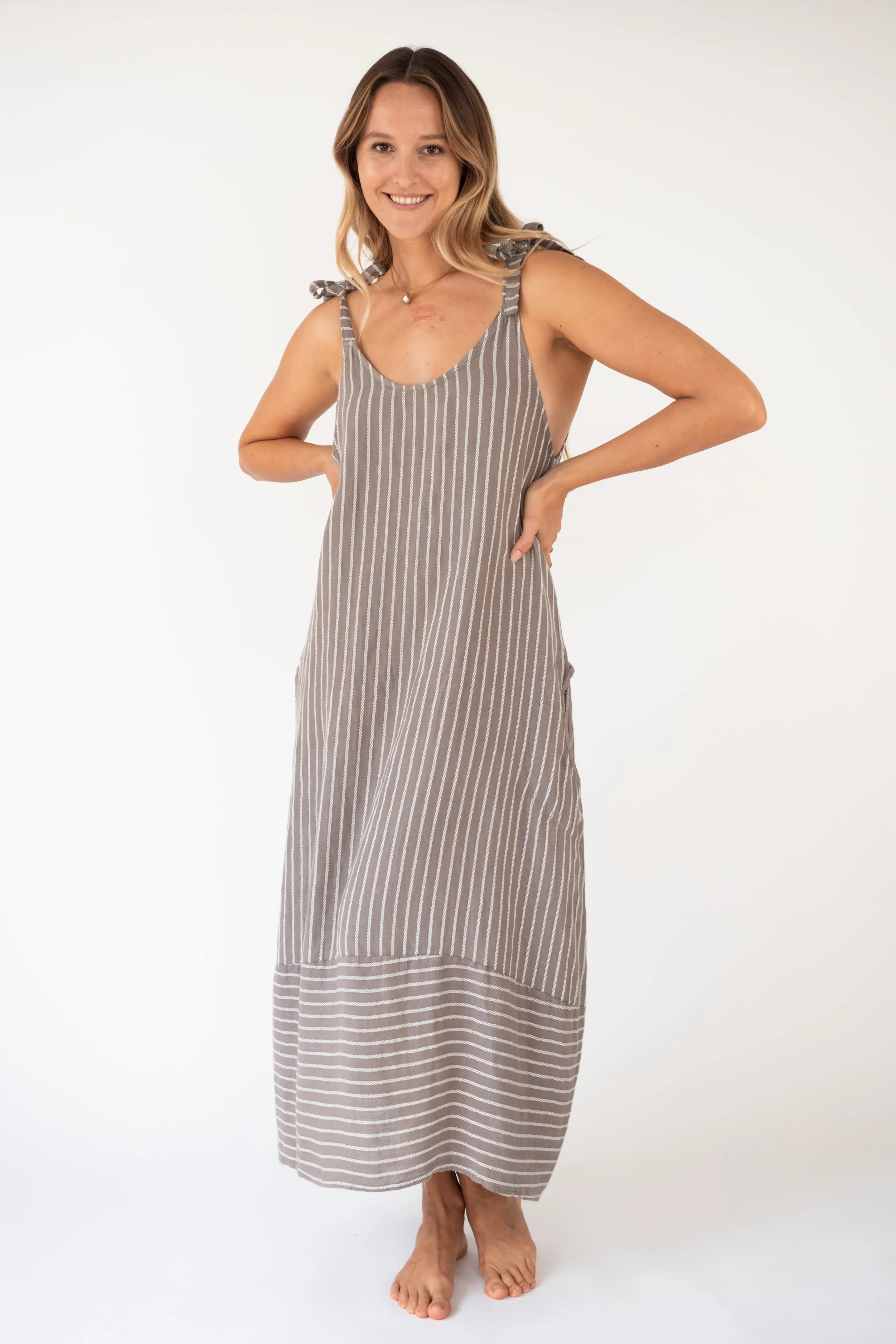 The UKUPALAKUA Linen Dress