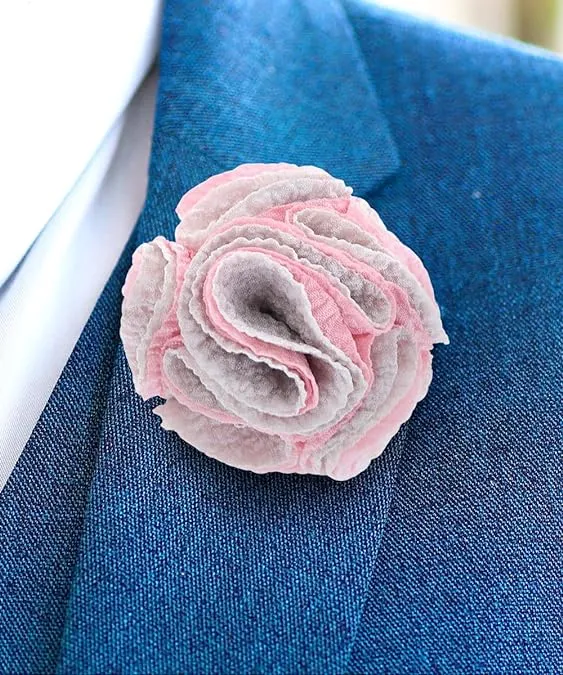 Vittorio Vico Unisex Two-Tone Seersucker Flower Lapel Pin