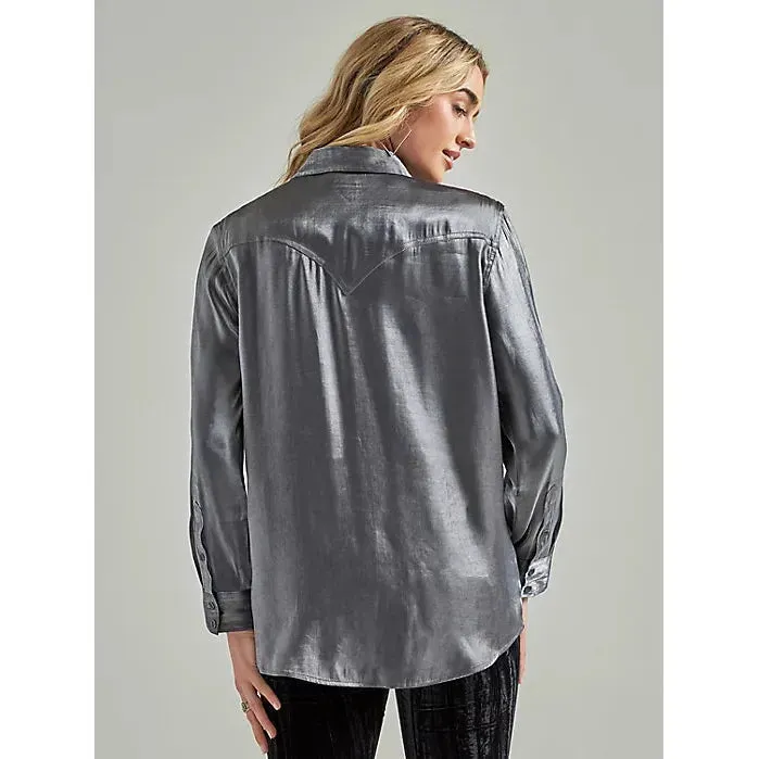 WOMEN'S WRANGLER RETRO® PARTY WESTERN SNAP SHIRT IN METALLIC SILVER